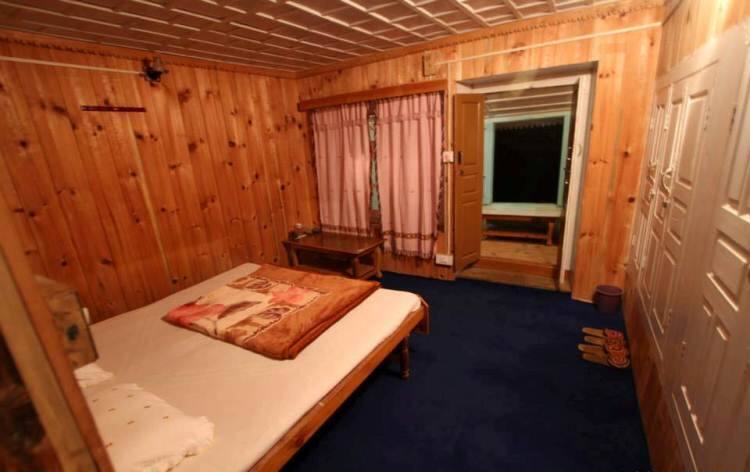 Khem Bharti Homestay, Banjar 4